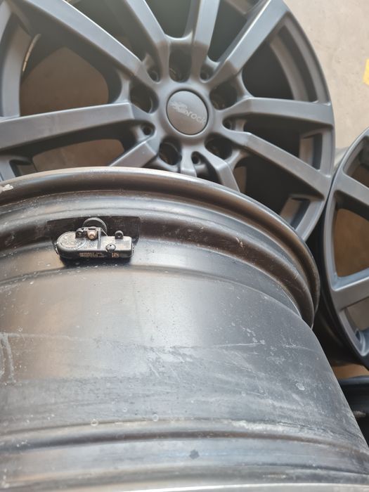 jante aliaj 18 chrysler dodge jeep 5x127