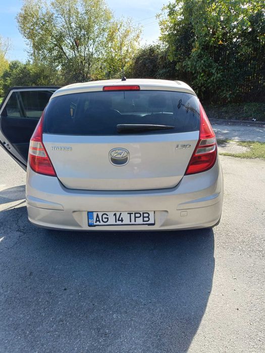 Vand Hyundai i30 2008 pe gaz