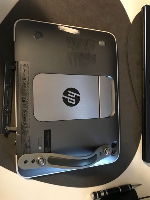 HP ElitePad 1000 + Dock станция + Health Care твърд кейс