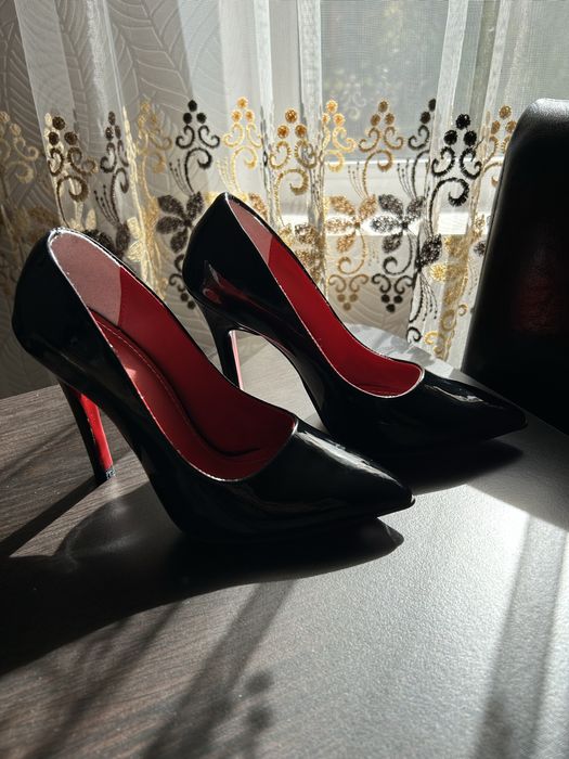 Pantofi stiletto 36