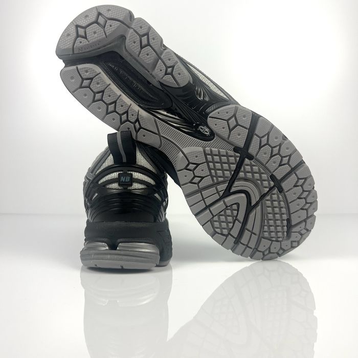 New Balance 1906R Grey | Размери 41,42,44 | Нови