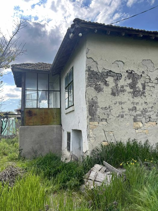 Парцел с къща 1489 кв.м с. Памукчии, обл. Шумен