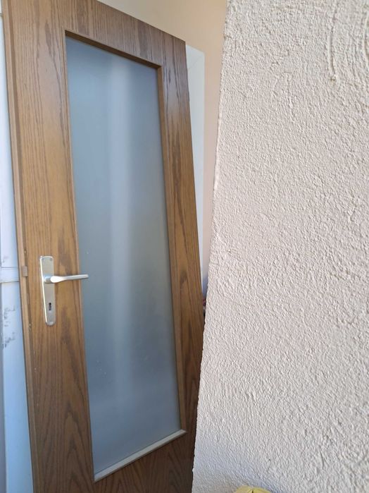 vand usi de interior