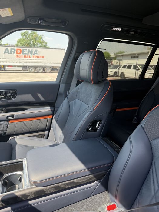 Zeekr 9x Black Obsidian  Срочно сотилади