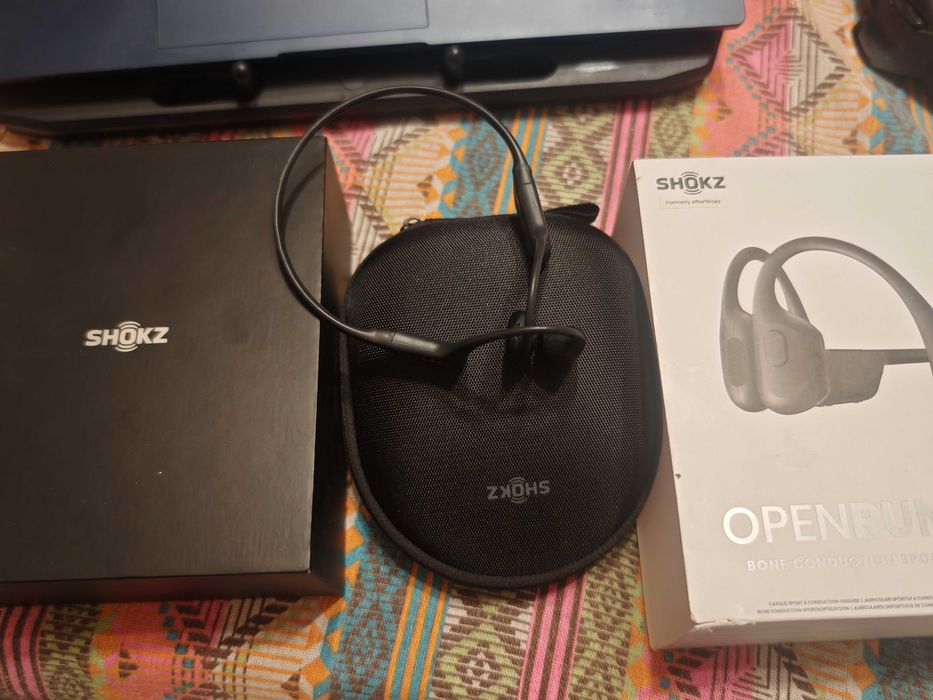 Shokz OpenRun Pro безжични спортни слушалки с костна проводимост