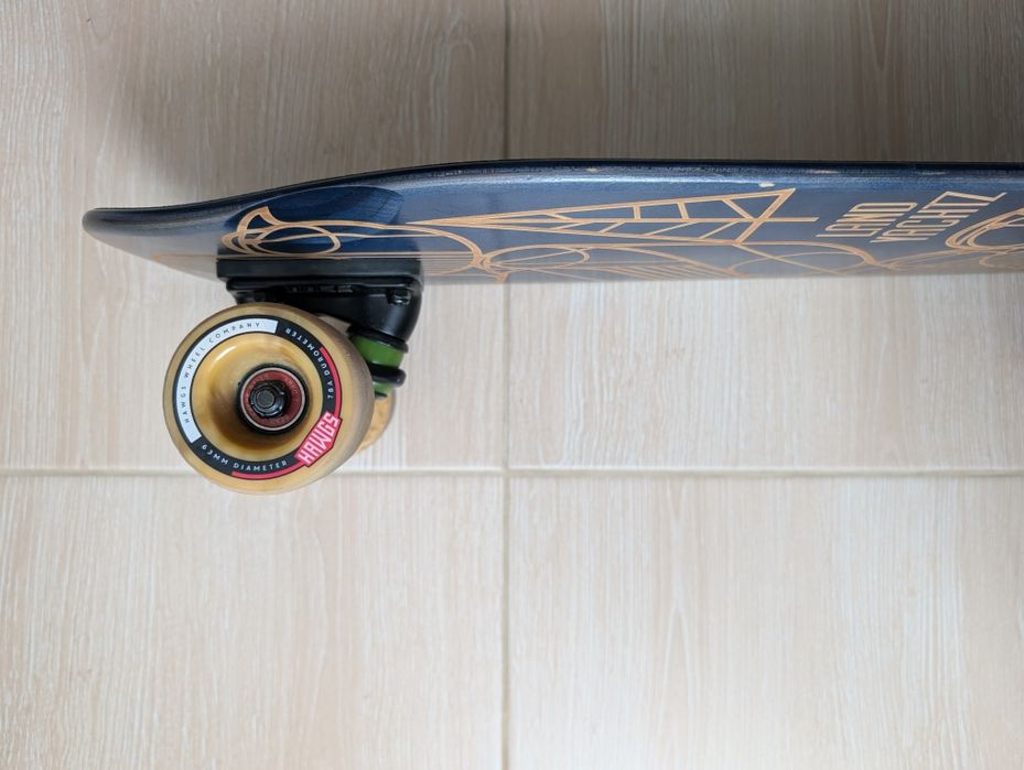 Skateboard cruiser Landyachtz