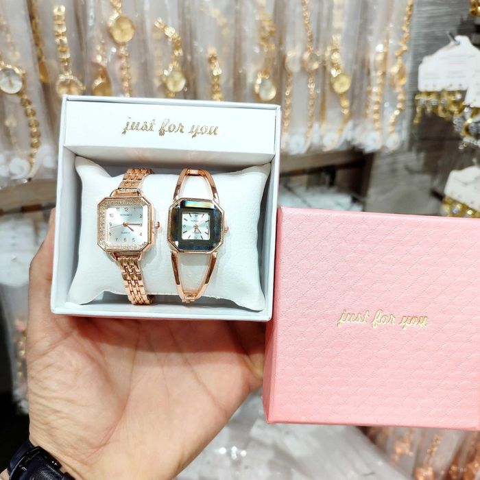 ULGURIB QOLILA ayollar uchun bujetniy soatlar