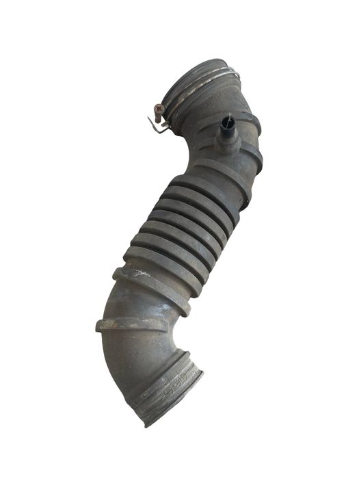 Furtun Admisie Aer Mitsubishi L200 2.5D 2002 85Kw 4D56