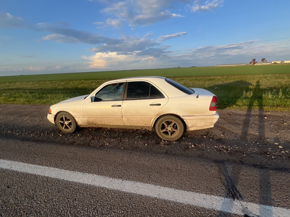 Продам мерседес 202 акпп
