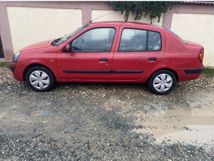 RENAULT Clio 2003 — imagine 3