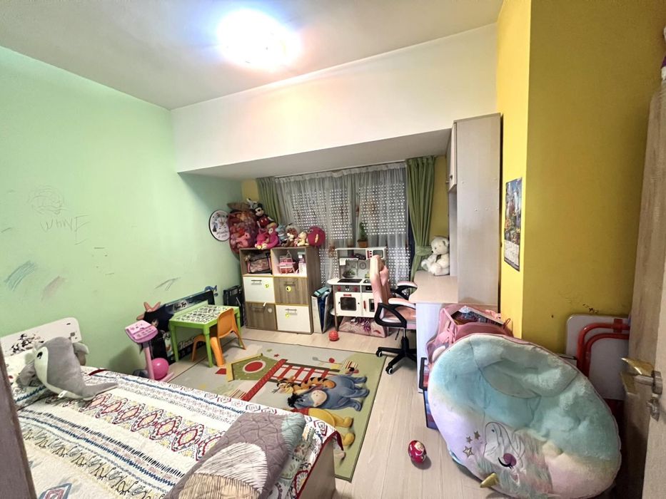 Обзаведено жилище с 3 спални и гараж