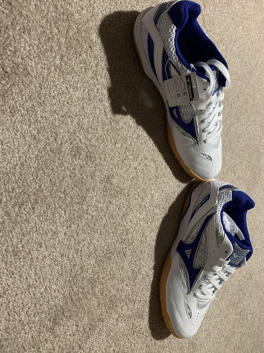 Vand adidasi de tenis de masa mizuno