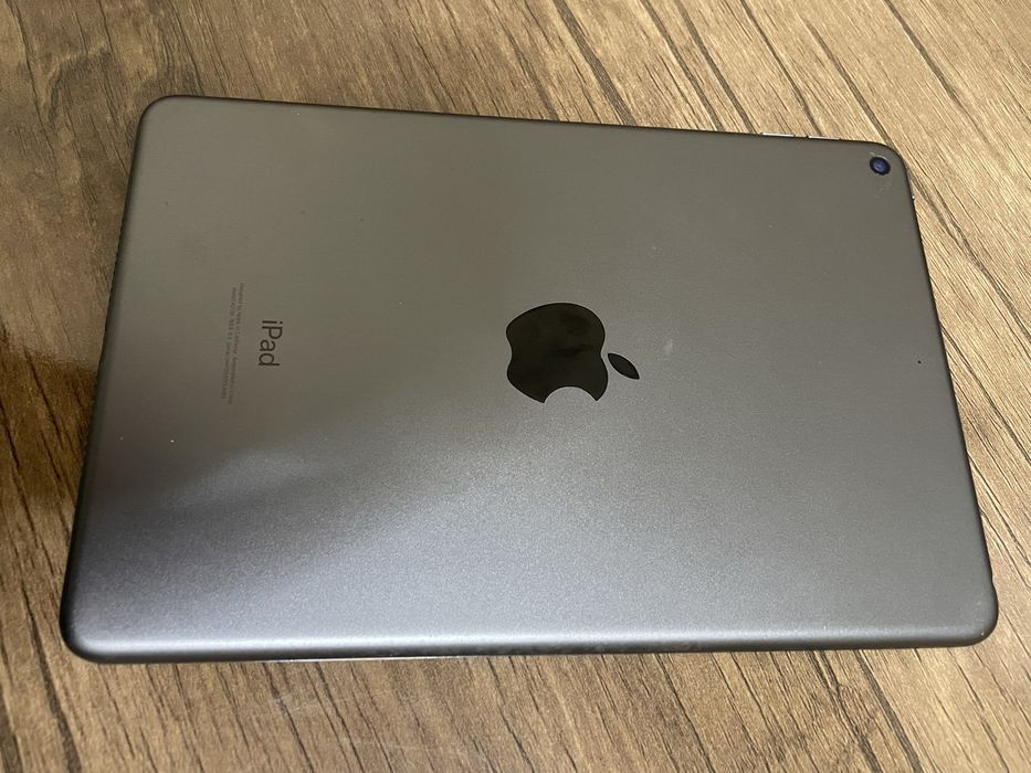 I pad 5 mini 64 gb