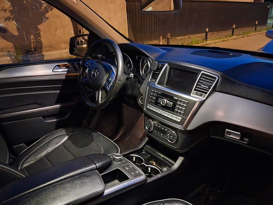 Mercedes Benz ML350
