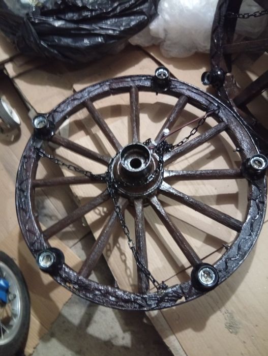 Битова лампа за стена