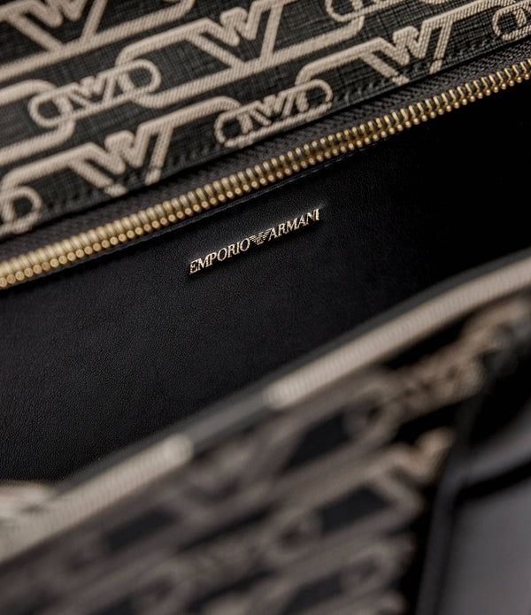 НОВА ! EMPORIO ARMANI голяма дамскa чанта цена на етикет 300 Евро