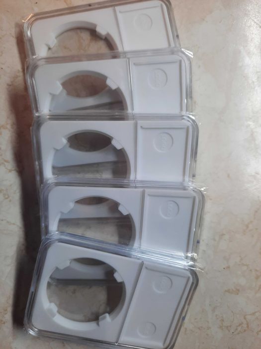 Капсули за монети с размер 38.5 мм