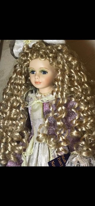 Антикварная французская кукла Шарлотта с биркой