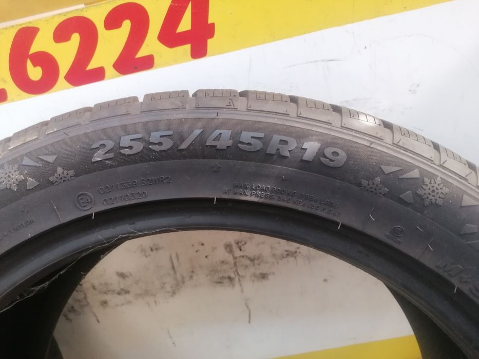 255/45/19 Iarna 2* Tracmax 104v dot 2820.  7,,22mm