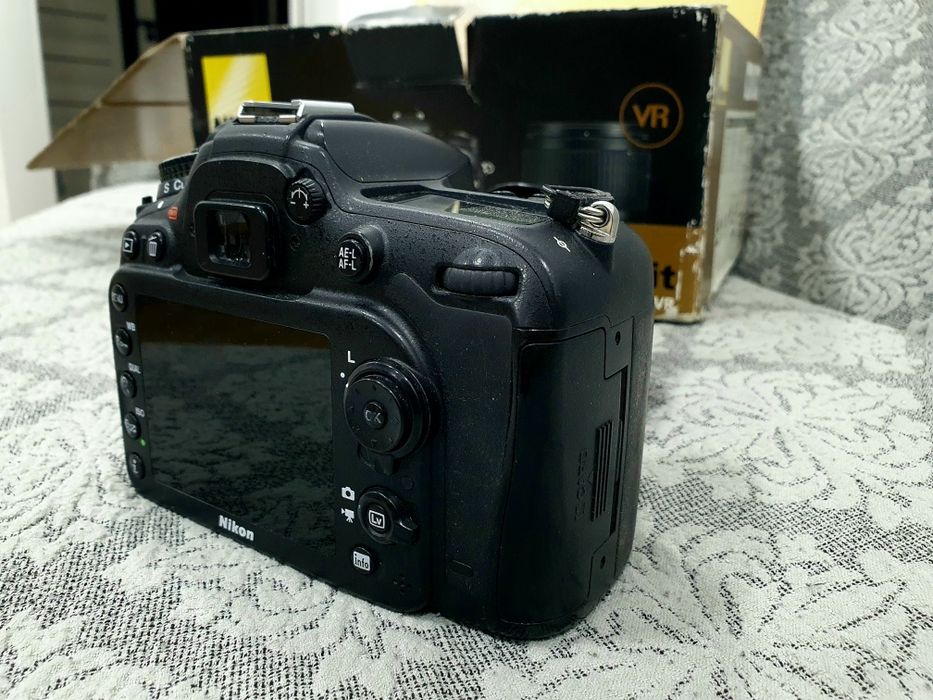 Срочно продаётся Никон Д7100