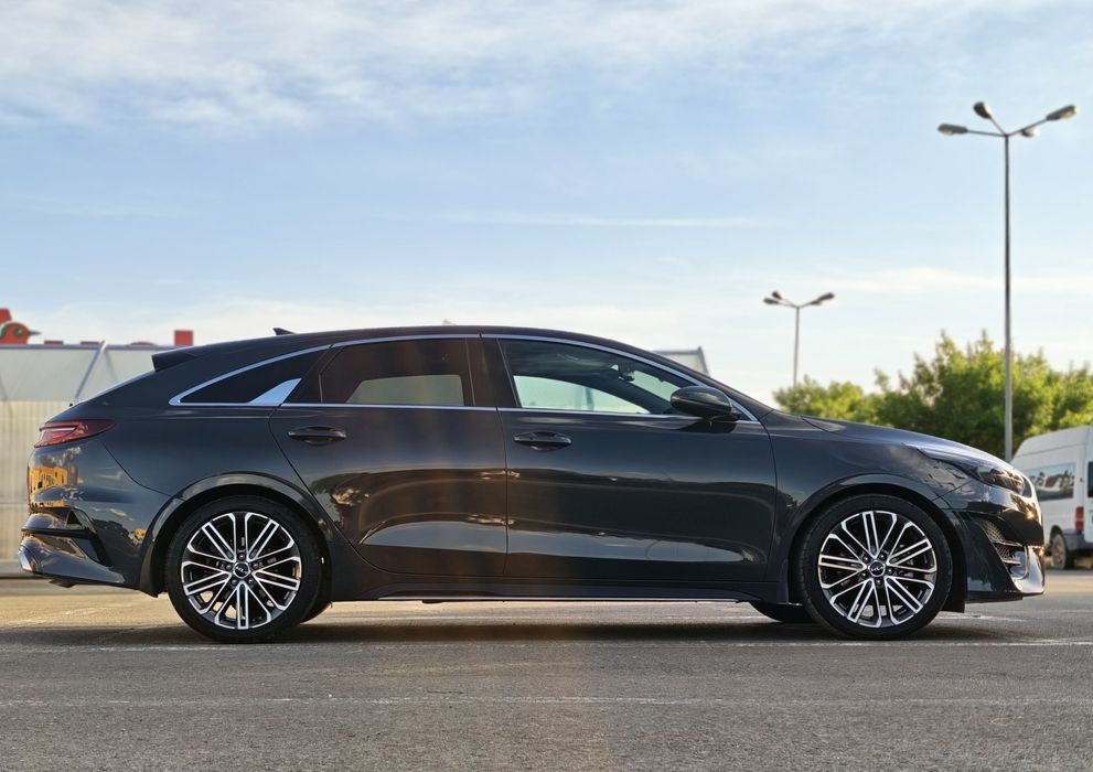 KIA Pro Ceed 2023 — imagine 5