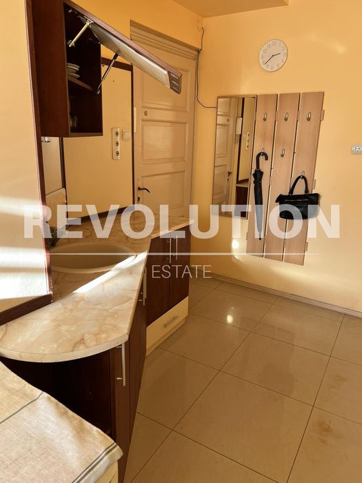 Дава се под наем Двустаен апартамент в Варна, Център - 38 кв.м за 400 € - Снимка #5