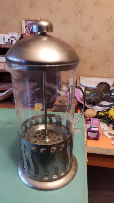 Стар стъклен чайник