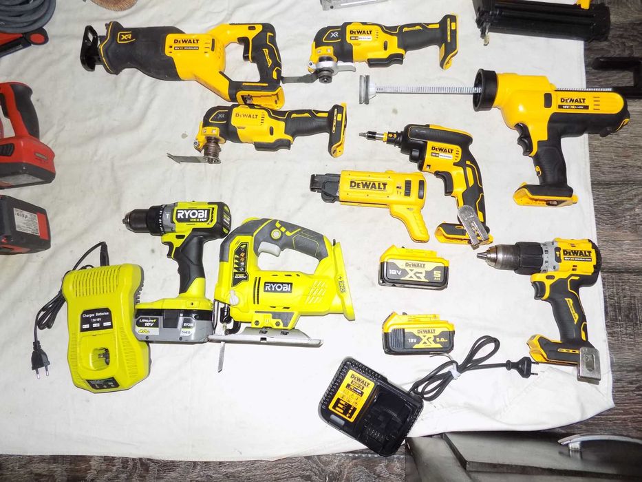 Scule  DeWalt , Ryobi , suflanta Leister , masina de slituit Hilti  DC-SE 20