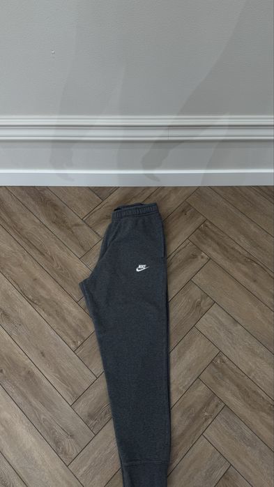 Nike fleece pants