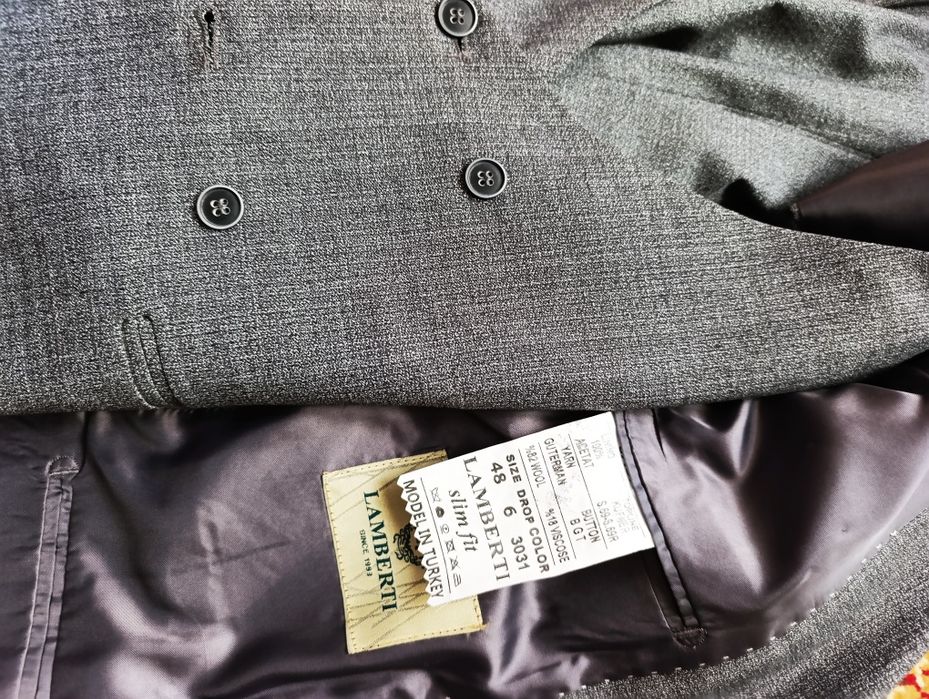 Продаю мужской костюм тройка в отличном состоянии