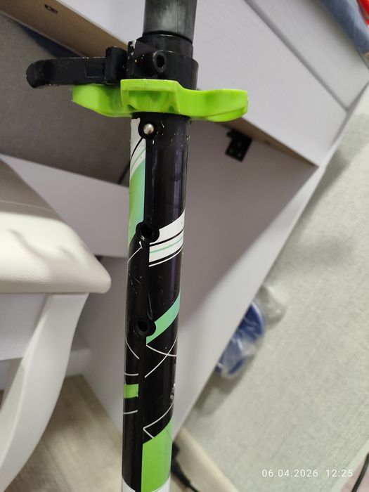 Продам детский самокат пользовались редко в основном стоит