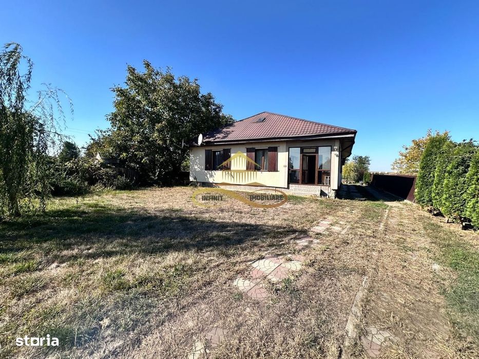 De vanzare casa 4 camere Siretu Saucesti