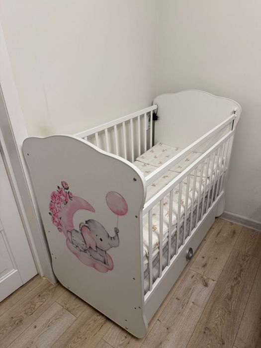 Детская кроватка