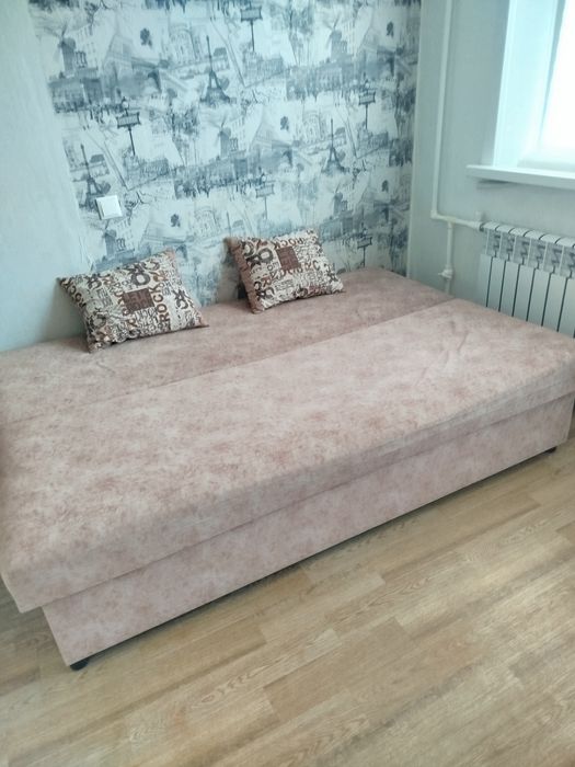 Продам диван-тахту .