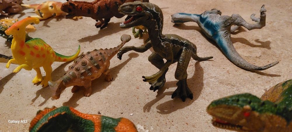 Динозавры фигурки