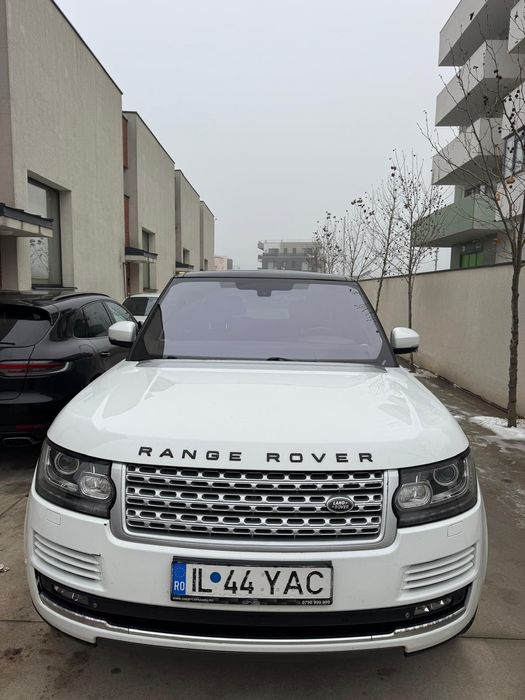 Range Rover Vogue - An 2014 - Proprietar  / Se aude o bataie la motor