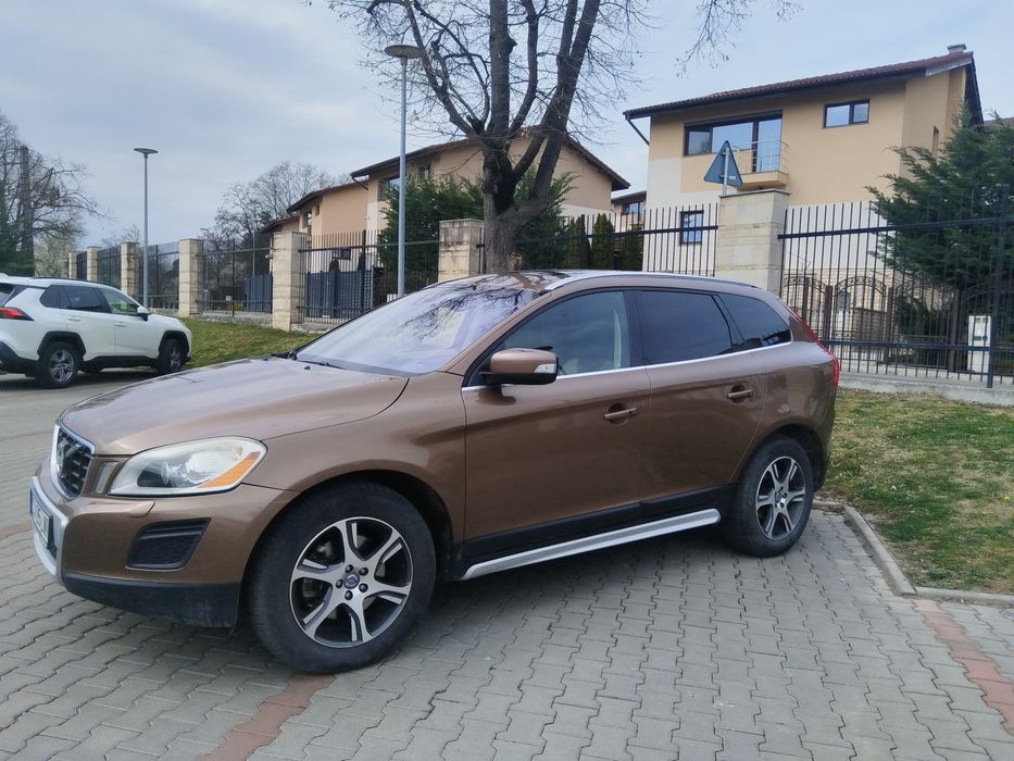 Vând  Volvo XC60 2,4 diesel 2010 cutie automata