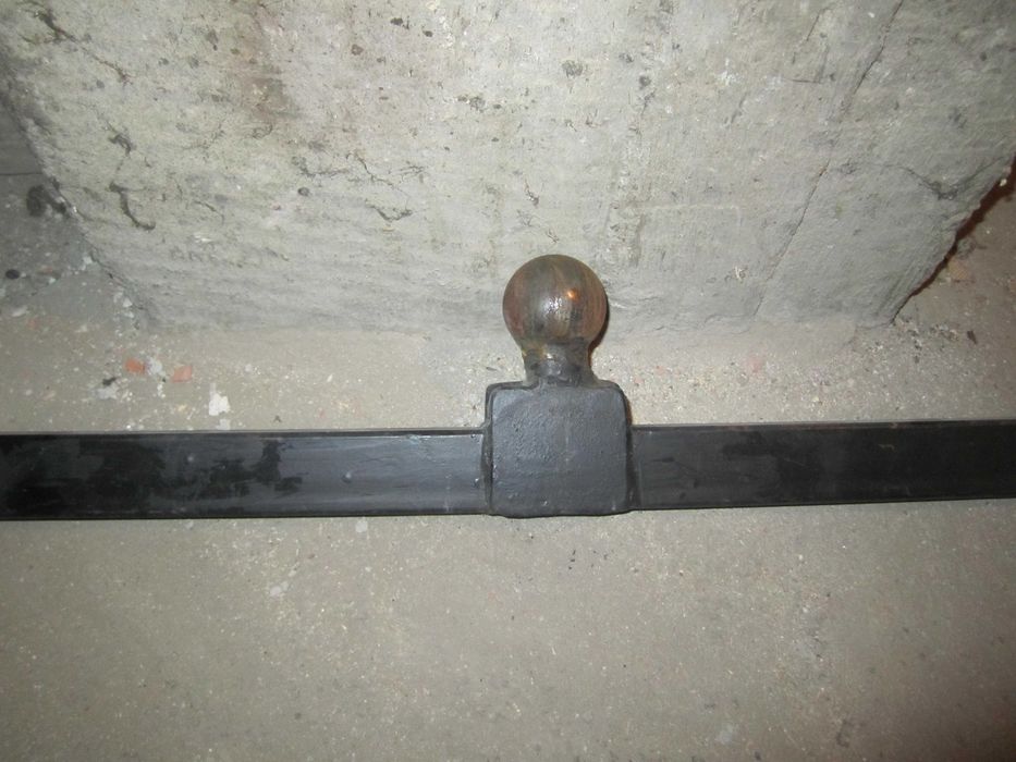 Продавам правен теглич за Toyota avensis verso,цена 20 Евро.