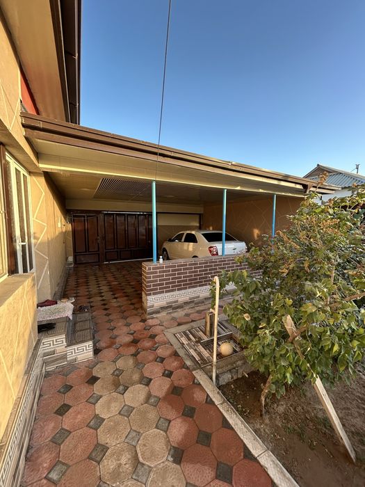 Dala hovli sotiladi METALLURG/MISGARLAR