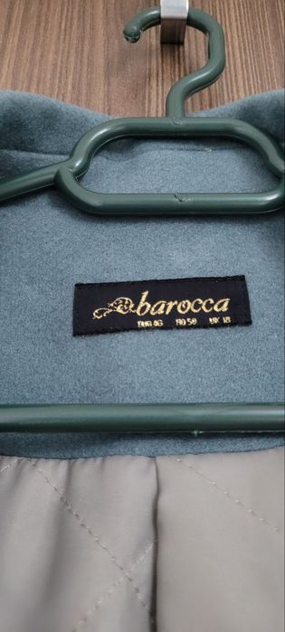 Vând palton lână Barocca