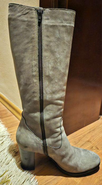 Cizme piele întoarsă