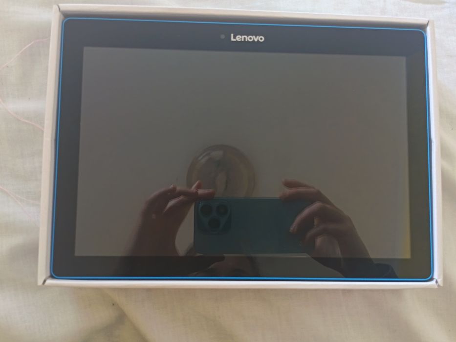 Tableta Lenovo 10''+cablu încărcător