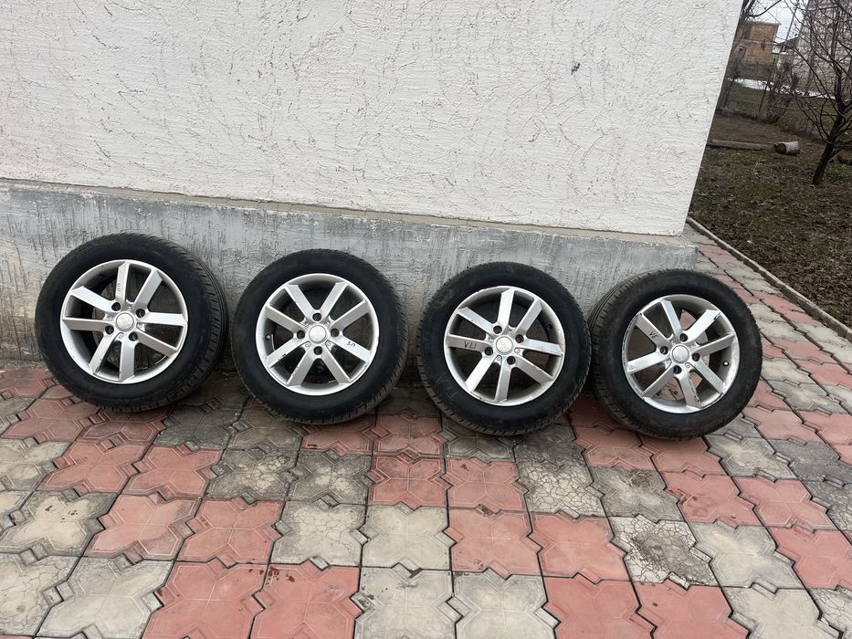 4х114.3 диск с шинами 195/60/15