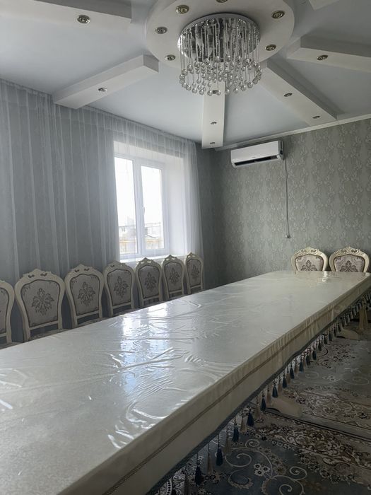 Гостевой стол со стулями