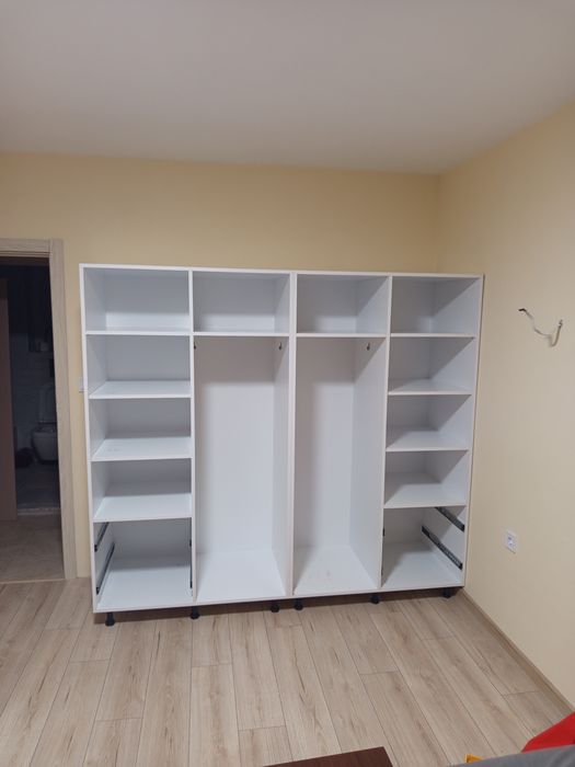 Мебели по поръчка