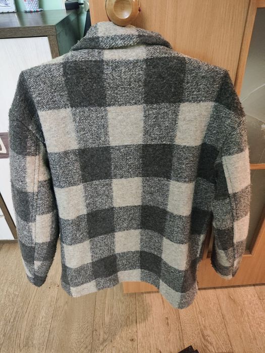 Демисезонное пальто.