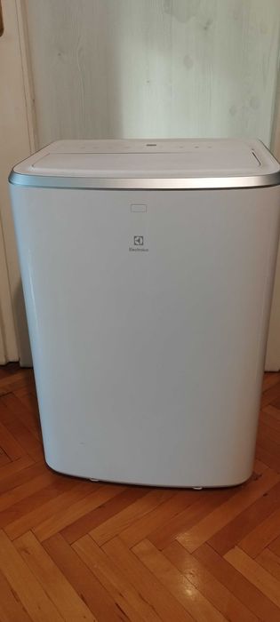 Мобилен Климатик ELECTROLUX EXP26U339CW