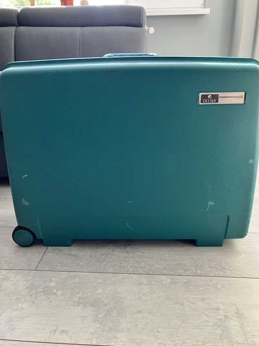 Куфари Delsey...