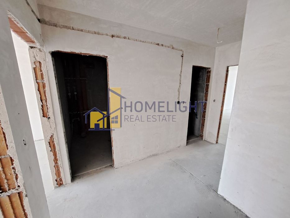 Продава се Тристаен апартамент в София, Център - 123 кв.м за 2277 €/кв.м - Снимка #2