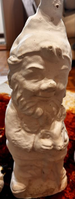 Alba ca zapada si cei 7 pitici din gips